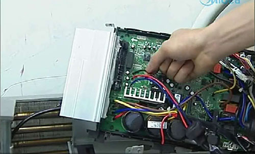 鄂尔多斯美的空调电话是多少